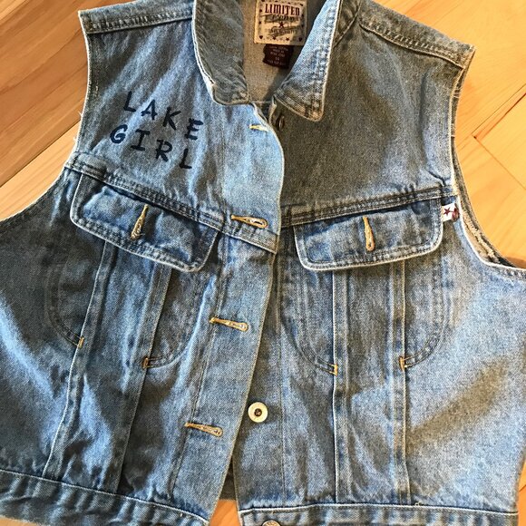 Upcycled Denim Vest, Junior Size 14: Painted Table Rock Lake Sleeveless Jacket - Picture 13 of 14